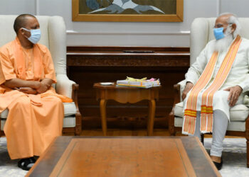 ഉത്തർ പ്രദേശിൽ സർക്കാർ രൂപീകരണ ചർച്ചകൾ സജീവം; യോഗി ആദിത്യനാഥ് പ്രധാനമന്ത്രിയെ കണ്ടു