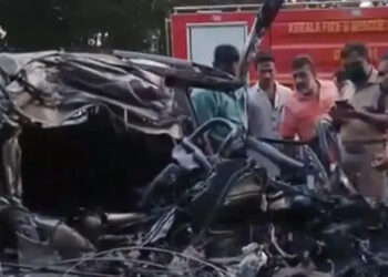ആലപ്പുഴയിൽ വാഹനാപകടം; കുട്ടി ഉൾപ്പെടെ 4 പേർ മരിച്ചു