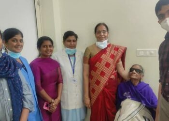 104 വയസുളള ദേവകിയമ്മയ്ക്ക് ഇടുക്കിയിൽ തിമിരശസ്ത്രക്രിയ; വിജയകരമാക്കി മെഡിക്കൽ കോളജ് ഡോക്ടർമാർ; അഭിനന്ദനവുമായി ആരോഗ്യമന്ത്രി