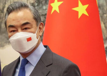 ഇന്ത്യയുമായി ഒരുമിച്ച് പ്രവർത്തിക്കാൻ ആഗ്രഹിക്കുന്നുവെന്ന് ചൈനീസ് വിദേശകാര്യ മന്ത്രി