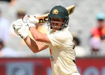 MELBOURNE, AUSTRALIA - DECEMBER 27: David Warner of Australia bats during day two of the Second Test match in the series between Australia and South Africa at Melbourne Cricket Ground on December 27, 2022 in Melbourne, Australia. (Photo by Quinn Rooney/Getty Images)