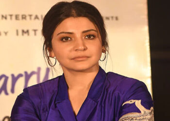 നികുതി കുടിശ്ശിക 1.2 കോടി രൂപ; അടയ്ക്കാൻ കഴിയില്ലെന്ന് കാട്ടി അനുഷ്ക കോടതിയിൽ