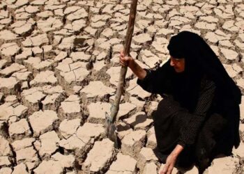 മഴ പെയ്യാത്തതിന് കാരണം ഹിജാബ് ധരിക്കാത്ത പെണ്ണുങ്ങൾ; മണ്ടൻ കണ്ടുപിടുത്തവുമായി അലി ഖമേനിയുടെ അടുത്ത സഹായിയായ ഇമാം
