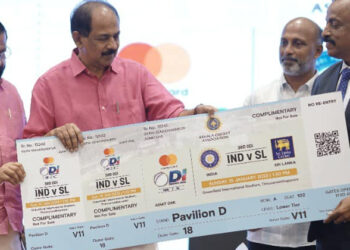 കോൽക്കത്തയിൽ 650, തിരുവനന്തപുരത്ത് 1475 രൂപ; കളി കാണാൻ വരുന്നില്ലെന്ന് ആരാധകർ; കാര്യവട്ടം ഏകദിനത്തിന് വിറ്റുപോയത് 5000 ത്തോളം ടിക്കറ്റുകൾ മാത്രം; സീറ്റുകൾ മുക്കാലും കാലിയാകും