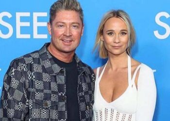 മുൻ കാമുകിയുമായി അവിഹിത ബന്ധം; ഓസ്ട്രേലിയൻ ക്രിക്കറ്റ് മുൻ നായകൻ മൈക്കൽ ക്ലാർക്കിന്റെ കരണത്തടിച്ച് കാമുകി; വീഡിയോ സോഷ്യൽ മീഡിയയിൽ; ഇന്ത്യയിൽ നടക്കുന്ന മത്സരത്തിന്റെ കമന്ററി പാനലിൽ നിന്ന് പുറത്തായേക്കും