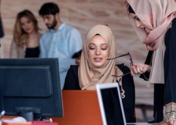 ആഴ്ചയില്‍ മൂന്ന് ദിവസം അവധി ഷാര്‍ജയില്‍ വന്‍ വിജയം; ഉദ്യോഗസ്ഥരുടെ ഉല്‍പ്പാദനക്ഷമത ഉയര്‍ന്നു, അവധി കുറഞ്ഞു