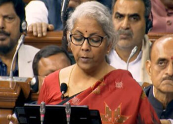 മെഡിക്കൽ കോളേജുകളോട് ചേർന്ന് നഴ്‌സിംഗ് കോളേജുകൾ; അരിവാൾ രോഗം നിർമ്മാർജ്ജനം ചെയ്യും; ആരോഗ്യരംഗത്തിന് കരുത്തേകി ബജറ്റ്