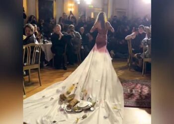 പോയ പോക്കില് ടേബിള് ക്ലോത്തും ഭക്ഷണവും ഉടുപ്പിലാക്കി മോഡല് റാംപിലേക്ക്; അന്തംവിട്ട് കാണികള്