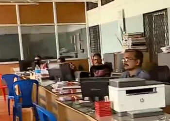 മലപ്പുറം കളക്ടറേറ്റിലെ സർക്കാർ ഓഫീസുകളുടെ ഫ്യൂസ്  ഊരി കെഎസ്ഇബി; നടപടി വൈദ്യുതി കുടിശിക അടയ്ക്കാത്തതിനെ തുടർന്ന്