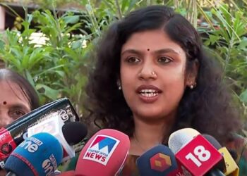 റിസോർട്ടിലെ താമസം രോഗിയായ അമ്മയുടെ ചികിത്സാർത്ഥം; 20,000 രൂപ വാടക കൊടുത്തത് താനും അമ്മയും ചേർന്നെന്ന് ചിന്ത