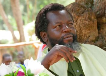 ഞാനാണ് യേശു, വെള്ളം ചായയാക്കാനുള്ള കഴിവുണ്ടെന്ന് യുവാവ്; ഈസ്റ്റർ കാലത്ത് കുരിശിലേറ്റുമെന്ന് പ്രദേശവാസികൾ