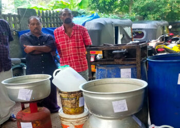 വാറ്റുന്നത് ആയുർവേദ ചാരായം; ലിറ്ററിന് വില 1500 രൂപ; കൊല്ലത്ത് ചാരായ നിർമ്മാണ യൂണിറ്റ് തകർത്ത് എക്‌സൈസ്; മൂന്ന് പേർ അറസ്റ്റിൽ