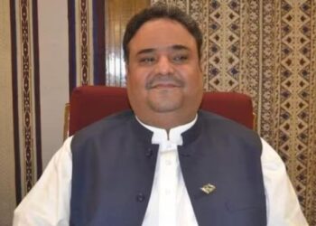 എന്നെ ഇസ്ലാമാക്കുന്നതിന് മുൻപ് കുറ്റവാളികളായ മുസ്ലീങ്ങളെ ഇസ്ലാം പഠിപ്പിക്കുക; സഹപ്രവർത്തകർ നിർബന്ധിത മതപരിവർത്തനത്തിന് ഭീഷണിപ്പെടുത്തുകയാണെന്ന് പാകിസ്താൻ നിയമനിർമ്മാതാവ്