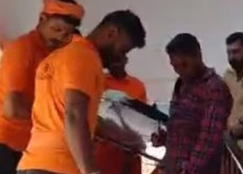 മാസമൊന്ന് കഴിഞ്ഞിട്ടും ലിഫ്റ്റുകൾ ശരിയാക്കിയില്ല; ആറാം നിലയിൽ നിന്നും രോഗിയെ താഴെയിറക്കിയത് ചുമട്ട് തൊഴിലാളികൾ; ദുരവസ്ഥ കാസർകോട് ജനറൽ ആശുപത്രിയിൽ