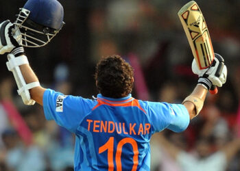 ലിറ്റിൽ മാസ്റ്റർ @ 50 ; ഹാഫ് സെഞ്ച്വറിയുമായി ഒരേയൊരു സച്ചിൻ