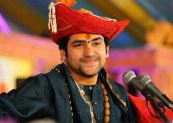 സായ്ബാബ വെറുമൊരു സന്യാസി; കഴുകന് സിംഹമാകാൻ എങ്ങനെ കഴിയും; അധിക്ഷേപ പരാമർശത്തിൽ ധീരേന്ദ്ര കൃഷ്ണ ശാസ്ത്രിയ്‌ക്കെതിരെ കേസ്