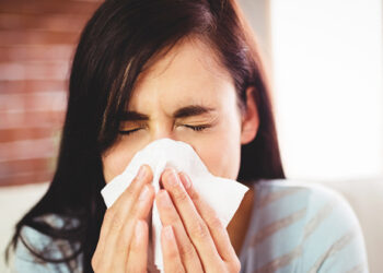 തുമ്മല്‍ ഒരു രോഗമാണോ, രാവിലെ എഴുന്നേല്‍ക്കുമ്പോള്‍ പതിവായി തുമ്മാറുണ്ടോ? വിദഗ്ധര്‍ പറയുന്നത് ഇതാണ്