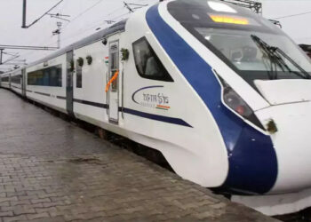 ചെന്നൈ-കോയമ്പത്തൂർ പാതയിൽ സർവീസ് നടത്താനൊരുങ്ങുന്നത് പുതിയ മാറ്റങ്ങൾ ഉൾപ്പെടുത്തിയ വന്ദേഭാരത്; തിരക്ക് കുറഞ്ഞ റൂട്ടുകളിലേക്കും സെമി ഹൈ സ്പീഡ് ട്രെയിൻ ഉൾപ്പെടുത്താനുള്ള നിർണായക നീക്കം