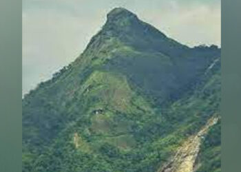 ട്രക്കിംഗിന് പോയ രണ്ട് പേർ മലമുകളിൽ കുടുങ്ങി; തിരച്ചിൽ ശക്തം