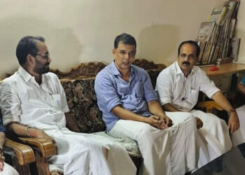 മാമുക്കോയയുടെ വീട് സന്ദർശിച്ച് കുടുംബാംഗങ്ങളെ ആശ്വസിപ്പിച്ച് കെ സുരേന്ദ്രൻ