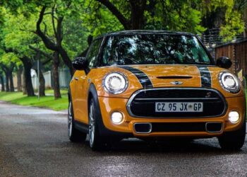 ലാളിത്യത്തിൽ ഒതുങ്ങിയ ആഢംബരം; മിനി കൂപ്പറിനോട് മലയാളിയ്ക്ക് പ്രിയമേറുമ്പോൾ