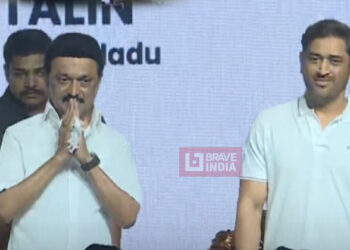 ധോണി തമിഴ്നാടിന്റെ ദത്തുപുത്രൻ;  ഞാനും ‘ധോണി ഫാൻ’ ആണെന്ന് തമിഴ്നാട് മുഖ്യമന്ത്രി