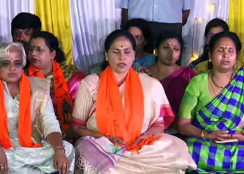 അധികാരം ലഭിച്ചാൽ ബജ്രംഗ്ദളിനെ നിരോധിക്കുമെന്ന വാഗ്ദാനം; കോൺഗ്രസിനെതിരെ പ്രതിഷേധം കനക്കുന്നു; ഹനുമാൻ ചാലിസ ചൊല്ലി പ്രതിഷേധിച്ച് വിശ്വ ഹിന്ദു പരിഷതും ബജ്രംഗ്ദളും