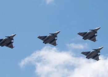 വ്യോമസേനയുടേത് മികച്ച പ്രതിരോധ സംവിധാനം; ഭാവിയിലെ യുദ്ധം നേരിടാനുള്ള നടപടികളാണ് ഇപ്പോൾ നടപ്പാക്കുന്നതെന്നും രാഷ്ട്രപതി