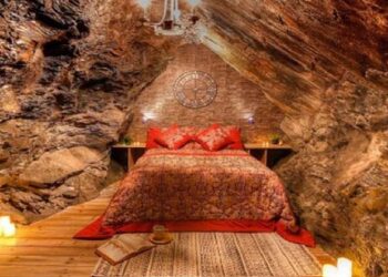 ലോകത്തിലെ ഏറ്റവും ആഴത്തിലുള്ള ഭൂഗർഭ ഹോട്ടൽ ഇതാണ്, ഒരു രാത്രി ഇവിടെ  താമസിക്കാനുള്ള  നിരക്ക് കേട്ടാൽ നിങ്ങൾ ഞെട്ടും!