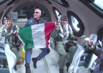 ഭൂമിയിൽ നിന്ന് 80 കിലോമീറ്റർ ഉയരത്തിലേക്ക് വിനോദയാത്ര: ചരിത്രമെഴുതി വെർജിൻ ഗലാക്റ്റിക്