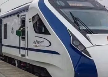 രാജ്യത്ത് വന്ദേഭാരത് എക്‌സ്പ്രസുകൾക്ക് നേരെ ആക്രമണം വർദ്ധിക്കുന്നു; ഡെറാഡൂൺ- ന്യൂഡൽഹി തീവണ്ടിയ്ക്ക് നേരെ കല്ലേറ്