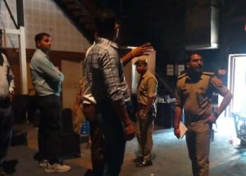 നോയിഡ ഫിലിം സിറ്റിയിൽ ഫാഷൻ ഷോയ്ക്കിടെ ഇരുമ്പുതൂണ് വീണ് അപകടം; മോഡൽ മരിച്ചു