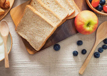 ഭക്ഷണത്തിനൊപ്പം പഴങ്ങള്‍ കഴിക്കുന്നവരാണോ, ആ ശീലം മാറ്റൂ, അത് നല്ലതല്ലെന്ന് ആരോഗ്യവിദഗ്ധര്‍