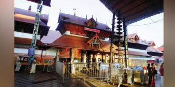 രാമായണ മാസാംരഭത്തിൽ ഗുരുവായൂരപ്പന് പൊന്നിൻ കിണ്ടി വഴിപാട്