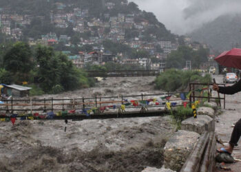 ഹിമാചലിൽ മഴക്കെടുതി രൂക്ഷം; മലയാളികളടക്കം 400ഓളം പേർ കുടുങ്ങി കിടക്കുന്നു