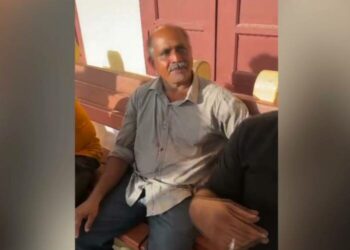 ട്രെയിനിലെ ശുചിമുറിയിൽ നിന്ന് വിദ്യാർത്ഥികൾക്ക് നേരെ നഗ്നതാ പ്രദർശനം; പ്രതിയെ പിടികൂടി നാട്ടുകാർ