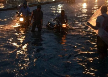 ഡൽഹിയിൽ വീണ്ടും മഴ; ആശങ്കയിലായി ജനങ്ങൾ