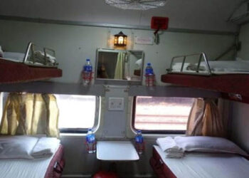 പുതപ്പും തലയിണയും പൊക്കിക്കൊണ്ട് പോകുന്നു; എസി കോച്ചുകളിൽ വ്യാപക മോഷണം; ഇതുവരെ നഷ്ടമായത് 90 പുതപ്പും 30 തലയിണയും