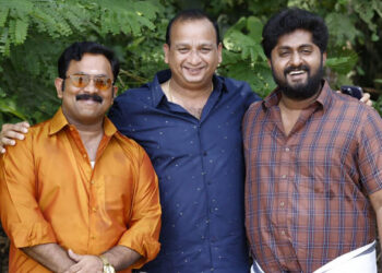 മലയാള സിനിമയിൽ നഷ്ടപ്പെട്ട എന്ന് കരുതിയ സനേഹവും ബഹുമാനവും കരുതലുമാണ് ധ്യാൻ തിരികെ കൊണ്ടുവരുന്നത്;അഭിനയിച്ച അധികദിവസങ്ങൾക്ക് പ്രതിഫലം വാങ്ങാത്ത അജു;അനുഭവം തുറന്നുപറഞ്ഞു നിർമ്മാതാവ് വെള്ളം മുരളി