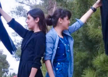 സ്ത്രീകളെ ഹിജാബ് ധരിപ്പിക്കാൻ കൌൺസിലിംഗിന് വിധേയരാക്കും ; ഹിജാബ് നിർബന്ധമാക്കാൻ കടുത്ത നടപടികളിലേക്ക് കടന്ന് ഇറാൻ