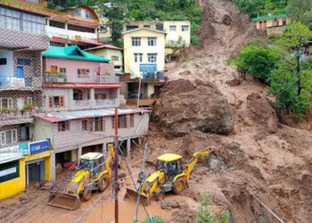 ഹിമാചൽ പ്രദേശിലെ മിന്നൽ പ്രളയം ;  മരണസംഖ്യ 48 കടന്നു