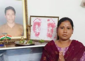 പുൽവാമയിൽ വീരമൃത്യു വരിച്ച ജവാന്റെ ഭാര്യ ബംഗാൾ ഉപതെരഞ്ഞെടുപ്പിൽ ബിജെപി സ്ഥാനാർത്ഥി  ; എതിർത്ത് തൃണമൂൽ കോൺഗ്രസ്