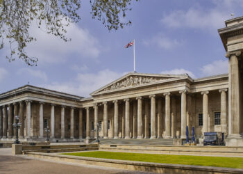 ബ്രിട്ടീഷ് മ്യൂസിയത്തിൽ നിന്നും  പുരാതന നിധികൾ മോഷ്ടിക്കപ്പെട്ടു ; മോഷണം പോയത് സ്വർണ്ണവും രത്നവും അടക്കമുള്ള നിധിശേഖരം