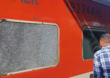 രാജധാനി എക്‌സ്പ്രസിന് നേരെ കല്ലെറിഞ്ഞ സംഭവം; 50 ഓളം പേരെ കസ്റ്റഡിയിൽ എടുത്ത് പോലീസ്