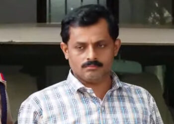 കറുത്ത പെണ്ണും വെളുത്ത കാറുമെന്ന് പരിഹാസം; പിന്നീട് ചതിച്ച് ജീവനെടുത്തു; കൊല്ലത്ത് ഭാര്യയെ വെള്ളത്തിൽ തള്ളിയിട്ട് കൊന്ന ഭർത്താവ് അറസ്റ്റിൽ; നീതി നടപ്പാകുന്നത് എട്ട് വർഷങ്ങൾക്ക് ശേഷം