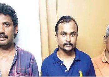 മലപ്പുറത്ത് മകന്റെ ബൈക്ക് കത്തിക്കാൻ അമ്മയുടെ ക്വട്ടേഷൻ; അതേ സംഘം അമ്മയെ ആക്രമിച്ചു; അറസ്റ്റ്