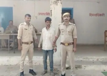 ക്ഷേത്രത്തിൽ അതിക്രമിച്ചു കടന്നു; ലാത്തി കൊണ്ട് ഭക്തരെ ആക്രമിച്ചു; ജാവേദ് അറസ്റ്റിൽ