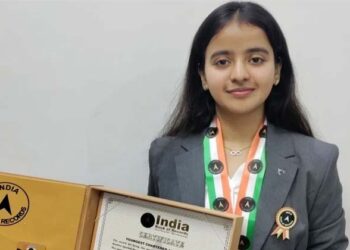 ലോകത്തിലെ ഏറ്റവും പ്രായം കുറഞ്ഞ വനിതാ സിഎ; ഒന്നാം റാങ്കോടെ ലോകറെക്കോർഡ് നേടി ഇന്ത്യക്കാരി