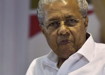 ഈശ്വരപ്രാർത്ഥനകൾ മതനിരപേക്ഷതയ്ക്ക് ചേർന്നതല്ല; പൊതുചടങ്ങുകളിൽ കേരളഗാനം വേണം; രചനകൾ ക്ഷണിച്ച് സർക്കാർ