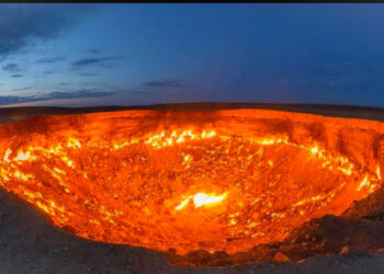 ഒന്ന് തീയിട്ടതാണ്; 50 വർഷമായി കത്തിക്കൊണ്ടിരിക്കുന്നു ; ഇന്ധന ചോർച്ച ഇല്ലാതാക്കാൻ ശ്രമിച്ചു, സൃഷ്ടിച്ചത് നരകത്തിന്റെ വാതിൽ